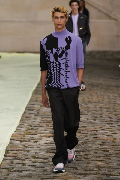 Look 42